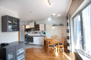 wohnung-waldblick-kueche-essen